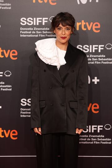 Belén Cuesta posa durante la gala de apertura del Festival de San Sebastián 2022 en el Kursaal.