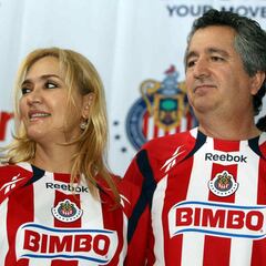 Angélica Fuentes casi quiebra a Grupo Omnilife y Chivas