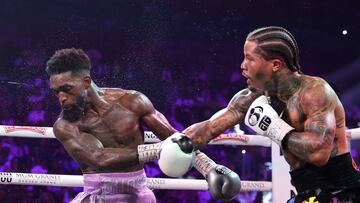 LAS VEGAS, NEVADA - JUNE 15: WBA lightweight champion Gervonta Davis (R) punches Frank Martin during a title fight at MGM Grand Garden Arena on June 15, 2024 in Las Vegas, Nevada. Davis retained his title with an eighth-round knockout. Steve Marcus/Getty Images/AFP (Photo by Steve Marcus / GETTY IMAGES NORTH AMERICA / Getty Images via AFP)