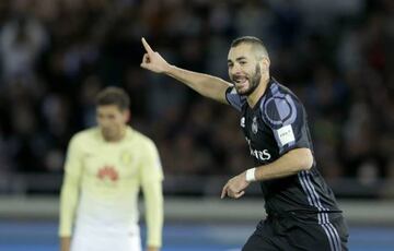 Karim Benzema scored Real Madrid's opener against Club América, before a stoppage-time second from Cristiano Ronaldo.