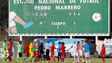 Estados Unidos sufri車 para batir a Cuba en el Pedro Marrero
