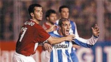 <b>POCO ESPECTÁCULO</b>. Murcia y Deportivo apenas crearon peligro en un encuentro con mucho centrocampismo y casi sin ocasiones de gol.