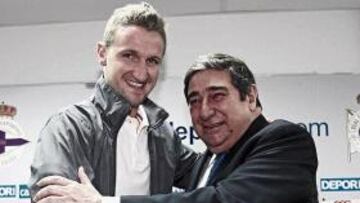 <b>PUESTA DE LARGO. </b>El Depor arrancó ayer y Lendoiro aprovechó para presentar a Mista.