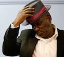 El general Bheki Cele vino a solucionar los robos