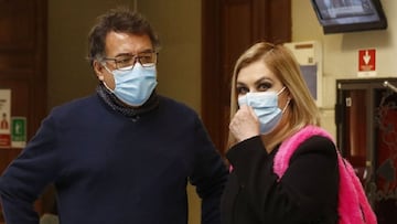 Las multas que enfrenta Pamela Jiles por llamar a votar por su marido
