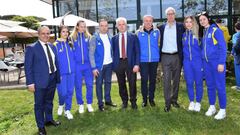 El presidente del Comit&eacute; Ol&iacute;mpico Ucraniano Sergu&eacute;i Bubka, durante su visita a los deportistas ucranianos refugiados en Roma por culpa de la guerra. 