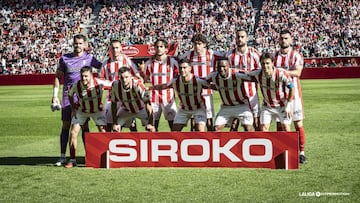 26-10-25. ALINEACIÓN DEL SPORTING FRENTE AL RACING DE SANTANDER EN EL MOLINÓN.