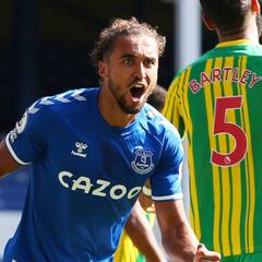 Calvert-Lewin se desata, James se estrena y el Everton es líder