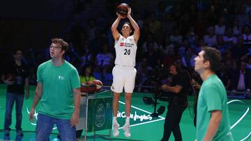 El Bernabéu: Carroll renueva con el Real Madrid por un año más