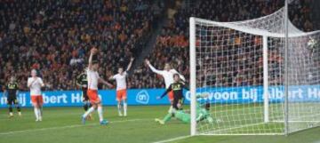 Gol anulado a Silva.