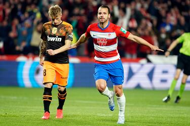 Canterano del Real Madrid, el valenciano es otro de los ‘trotamundos’ de la Primera División: Valencia, Granada, Getafe, Villarreal, Osasuna, Levante y Real Madrid han sido sus equipos de la Liga española.