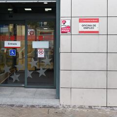 ¿Cuándo se cobra el paro y subsidios en marzo de 2024? Fechas de pago de CaixaBank, Santander, BBVA...