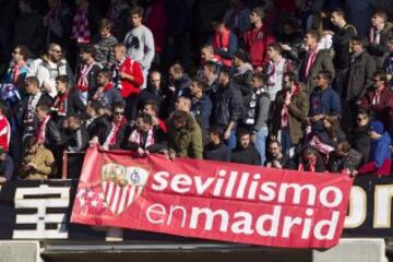 Seguidores del Sevilla en Vallecas.
