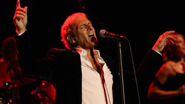 10/07/09 Michael Bolton durant la seva actuaci al Festival Jardins de Cap Roig. FOTO: PERE DURAN