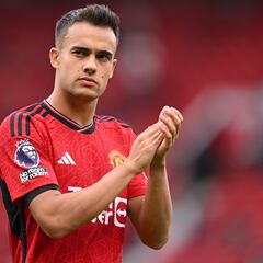 Old Trafford salva a Reguilón