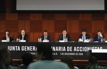 Murthy: "Venderemos jugadores para reducir las pérdidas"