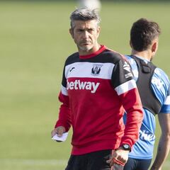 Martí: "¿Embarba o RDT? Del Espanyol me preocupa el bloque"