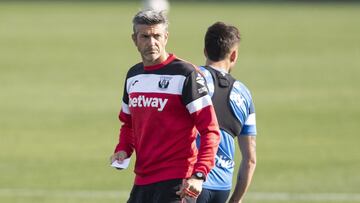 Martí: "Hablan de Embarba o RDT, pero del Espanyol me preocupa el bloque"