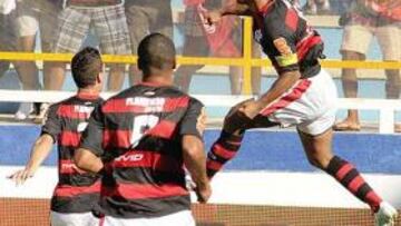 <strong>PRIMER GOL DE RONALDINHO.</strong>