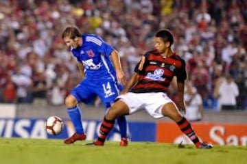 En la Copa Libertadores de 2010 la U venció 3-2 a Flamengo con goles de Mauricio Victorino, Rafael Olarra y Álvaro Fernández.