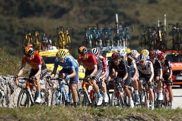 La victoria de Kwiatkowski junto a Carapaz en La Roche