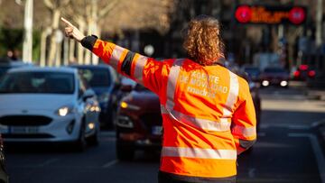 El plan de Almeida para regular el tráfico en Madrid: contratar exmilitares