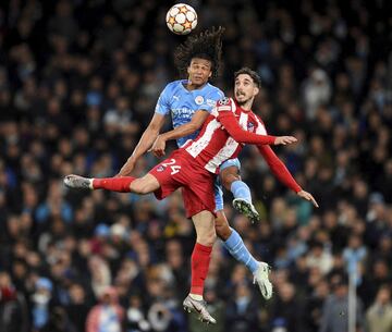 Nathan Ake y ?ime Vrsaljko.