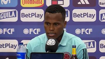 Jhon Arias durante la rueda de prensa previa al partido de Colombia ante Brasil por Eliminatorias.