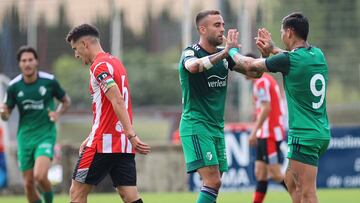 Rober Ib¨¢?ez durante un amistoso con Osasuna.