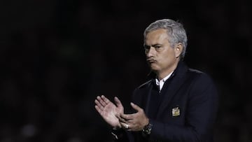 Jose Mourinho durante su partido ante el Northampton Town.