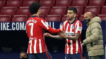 Correa por Jo&atilde;o F&eacute;lix en el Atl&eacute;tico-Getafe.