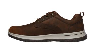 Descubre los zapatos de Skechers con cordones que son “un abrazo al pie”