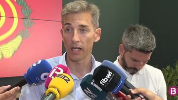 Alfonso Díaz, CEO del RCD Mallorca, atiende a los medios de comunicación de la isla.