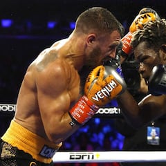 Lomachenko recuerda su status en el nuevo orden del ligero