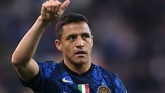 “Tiene los pies mágicos”: el elogio de defensa italiano a Alexis
