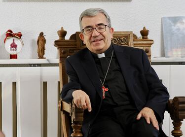 Luis Argüello: “El Papa no se decanta por ningún equipo español, pero viste de blanco...”