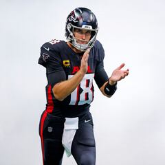 Who is Julie Hampton, Kirk Cousins’ wife?