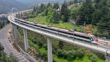 El precio del boleto directo por viajar de Santa Fe a Zinacantepec en el Tren Interurbano México-Toluca es de 90 pesos.