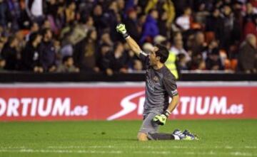 Claudio Bravo es una de las mejores figuras en la actual temporada de Barcelona.