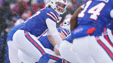 Josh Allen tiene récord de 7-7 contra Patriots.