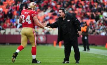 Y es que por encima de Pro Bowls y demás galardones, por encima de los números, se retira un profesional querido y respetado por todos sus compañeros y rivales por su trabajo, su sencillez y su humildad. Los fans de los 49ers (y los del football en general) tardarán en olvidarle.