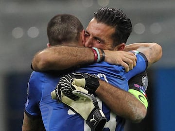 Gianluigi Buffon of Italy cries after loosing at the end of the FIFA 2018 World Cup Qualifier Play-Off: Second Leg between Italy and Sweden at San Siro Stadium on November 13, 2017 in Milan.