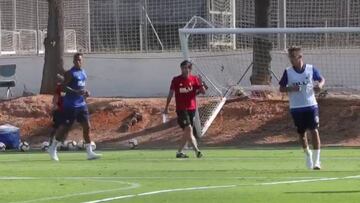 Marcelino, muy intenso en el primer entrenamiento de Wass