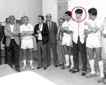 El centrocampista madrile?o se form en las categoras inferiores del Real Madrid hasta que en 1987 dio el salto al Castilla donde estuvo hasta su salida en 1989. Jug un total de 28 encuentros en los que marc 4 goles. Fich por el Real Valladolid tras cerrar su etapa en el club de Chamartn. 