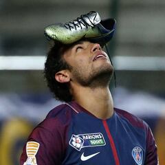 La celebración más extraña de Neymar que indignó al rival