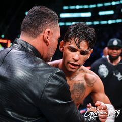 Oscar De La Hoya unloads on Floyd Mayweather over Ryan Garcia