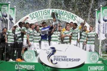 Celtic se coronó nuevamente como campeón de la liga escocesa.