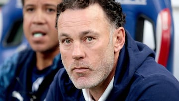Gabriel Milito, en la cuerda floja tras otro tropiezo