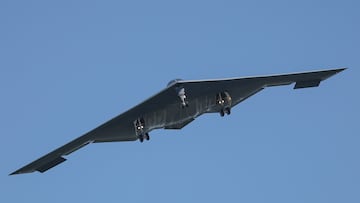 Un bombardero B-2 llega a la Base Aérea Whiteman, Misuri, el domingo 22 de junio de 2025.