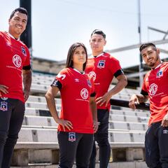 Colo Colo presenta su nueva tercera camiseta para fin de año
